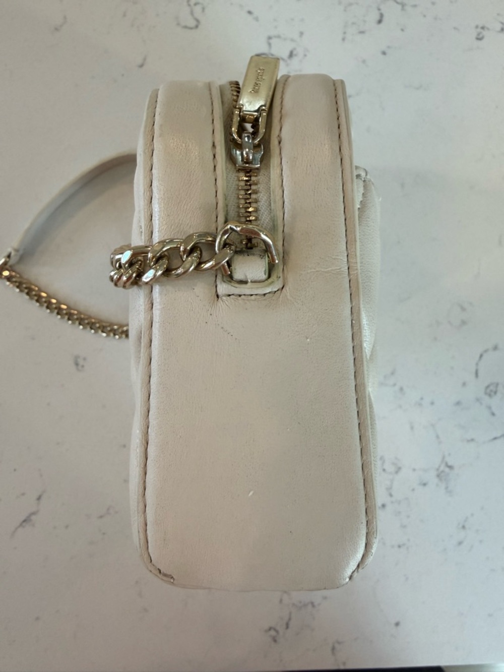 kate ♠️ quilted crossbody with gold chain strap - Picture 6 of 11